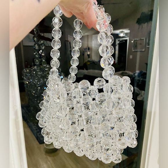 Gorgeous crystal handbag- transparent. VIDEO - Picture 1 of 6